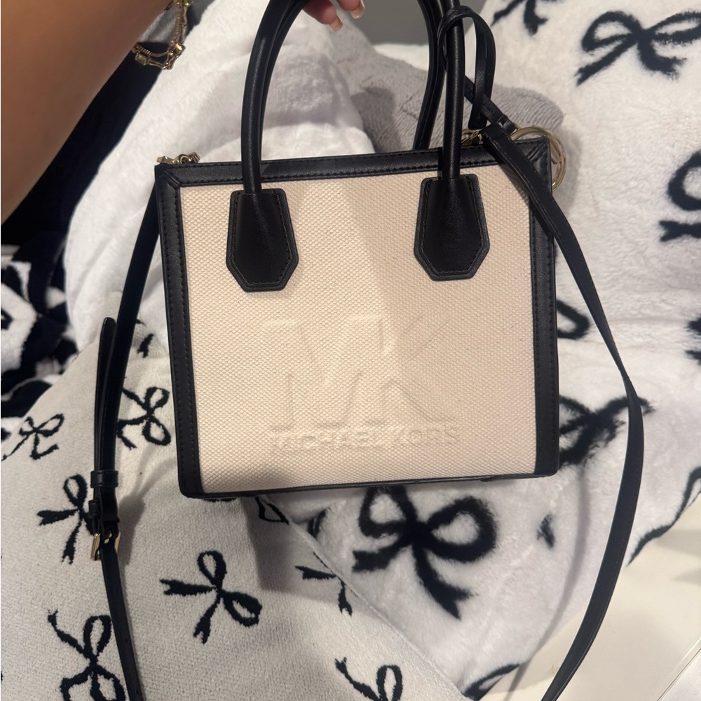 Michael Kors Black and Cream Women's Bag